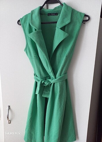 Yeşil elbise 