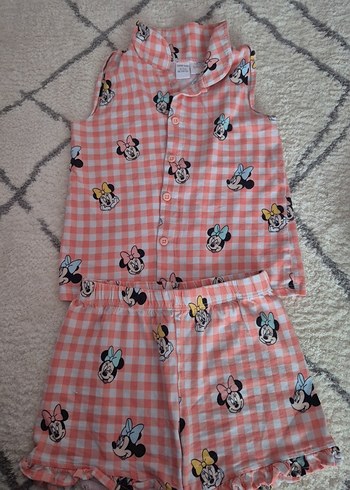 Kızlar İçin Pembe Desenli Düğmeli Pijama Takımı - Görsel 3