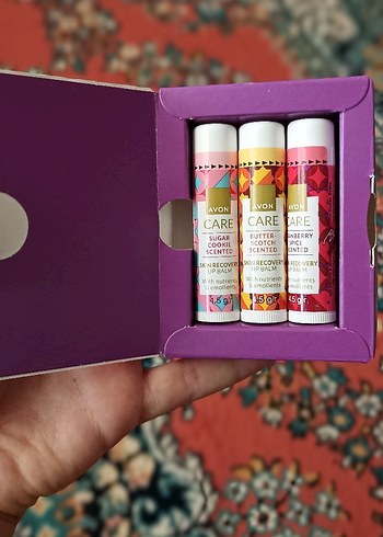 Avon Care Renkli Mor Dudak Balmı Seti