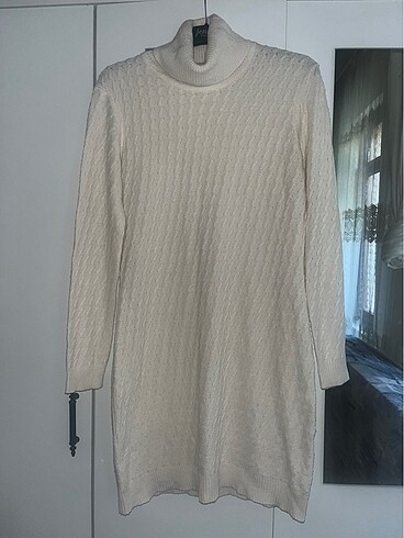 Beyaz boğazlı elbise - Görsel 2