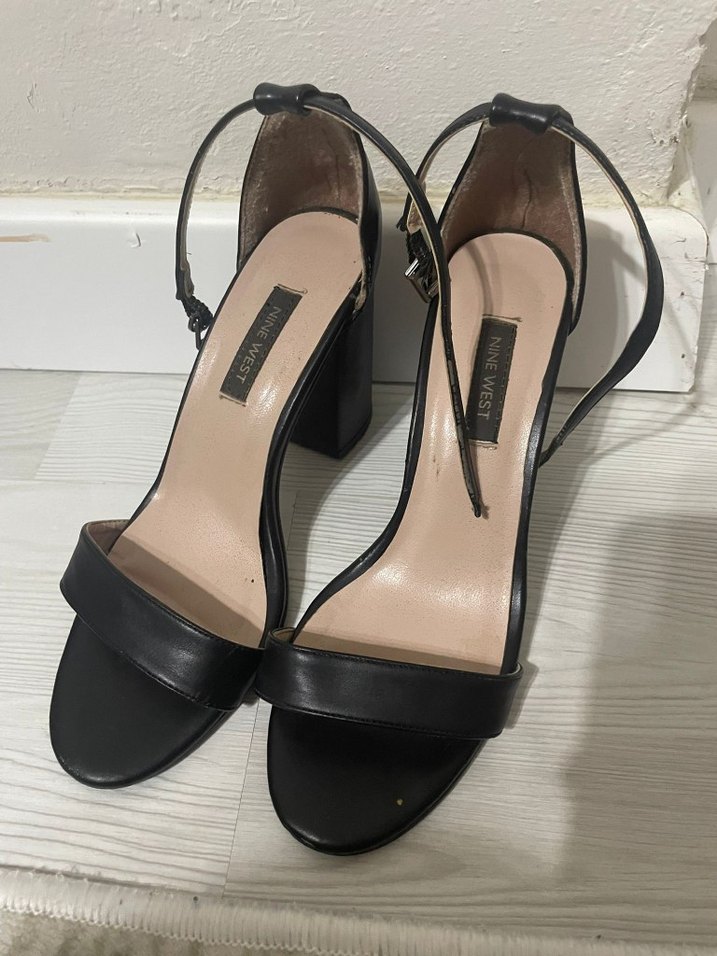 Siyah Modern Klasik Topuklu Kadın Ayakkabı - Görsel 2