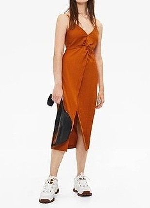 m Beden camel Renk Bershka hardal rengi elbise.