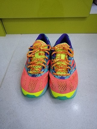Asics ayakkabı 