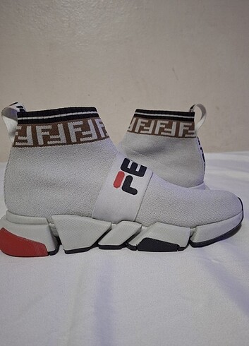 Fendi FENDİ ORJİNAL İTALYAN ÜRETİM SPOR AYAKKABI