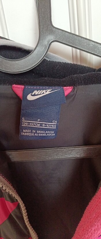 9 Yaş Beden Nike mont