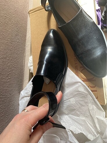39 Beden siyah Renk Shose and more ayakkabı