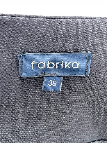 38 Beden siyah Renk Fabrika Yelek %70 İndirimli.
