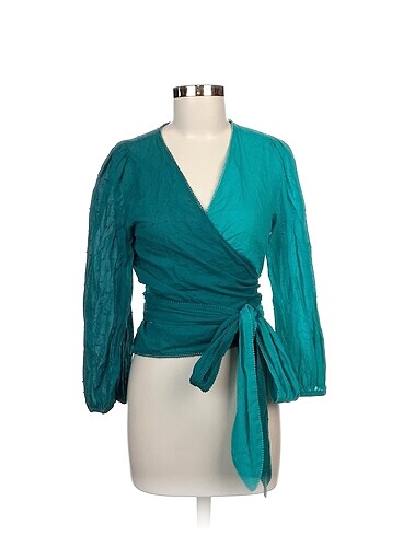 Anthropologie Bluz %70 İndirimli.