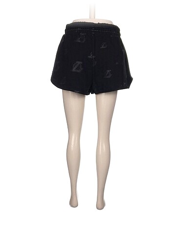 l Beden Bershka Mini Şort %70 İndirimli.