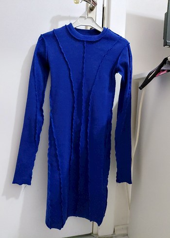 Uzun Kollu Yüksek Yakalı Mavi vücuda oturan Triko Elbise - Görsel 3