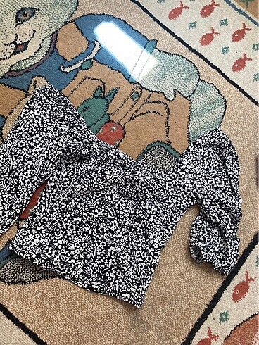 Diğer Siyah çiçek desenli crop