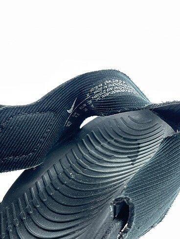 26 Beden siyah Renk Nike Sandalet p İndirimli.
