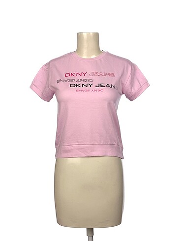 DKNY T-shirt %70 İndirimli.