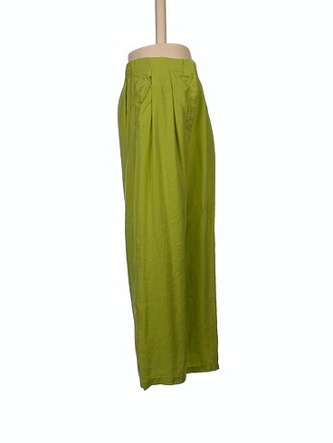 Zara Zara Düz Kesim %70 İndirimli.