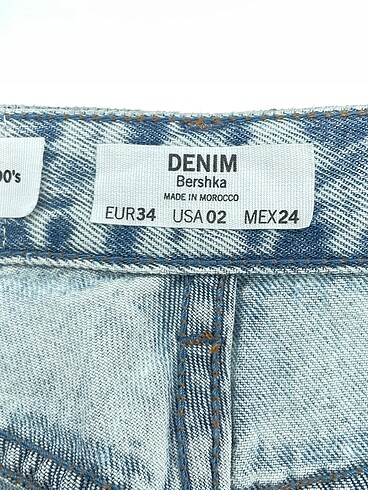 34 Beden çeşitli Renk Bershka Jean / Kot %70 İndirimli.