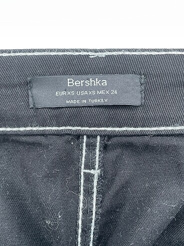 xs Beden çeşitli Renk Bershka Jean / Kot %70 İndirimli.