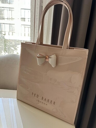 Ted Baker Pudra Pembe Kurdeleli Çanta ????
