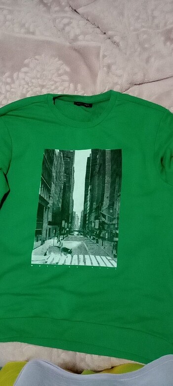 Yeşil Sweatshirt 