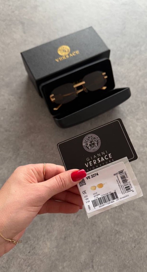 Versace Altın Zincir Detaylı Kadın Güneş Gözlüğü - Görsel 3