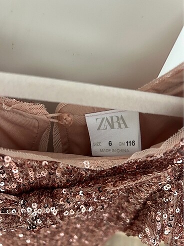 6 Yaş Beden Zara payetli çocuk elbise