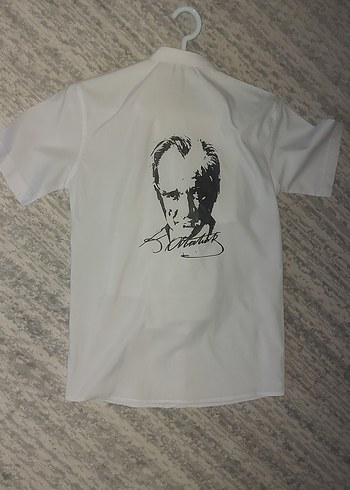 Kısa Kollu Atatürk Baskılı Gömlek 29 Ekim-23 Nisan Gösterisi ne - Görsel 4