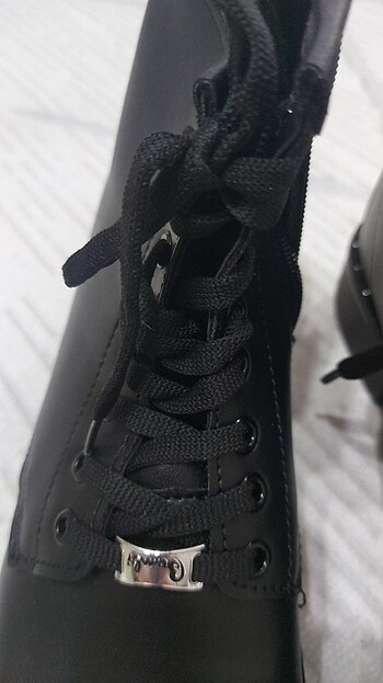 KIŞLIK  YARIM BOT hiç kullanılmadı 39 ama kalıba biraz küçük 38 - Görsel 2