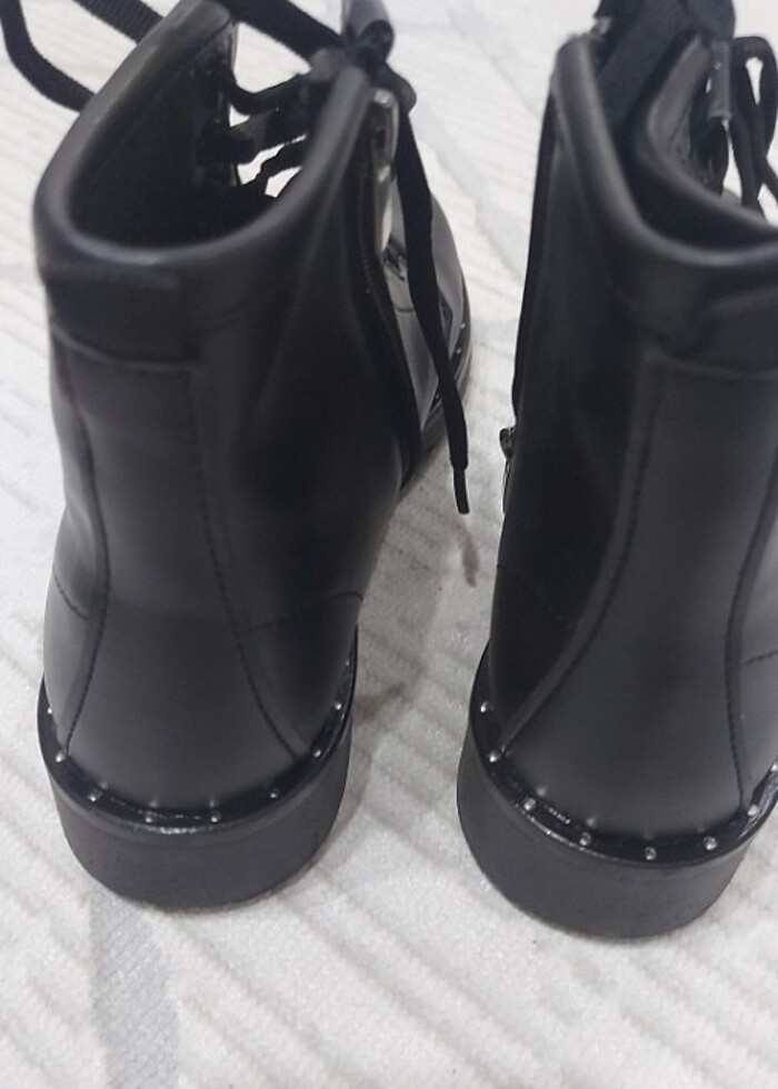 KIŞLIK  YARIM BOT hiç kullanılmadı 39 ama kalıba biraz küçük 38 - Görsel 3