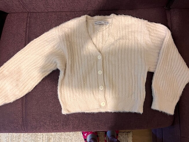 BERSHKA crop kazak