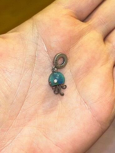 Pandora Denizanası Charm