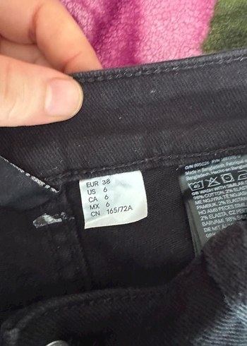 Düğmeli Siyah Rahat Kesim Kadın Pantolon - Görsel 4