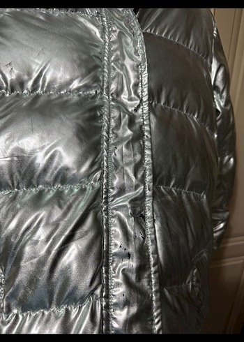 Gri Metalik Düğmeli Kadın Kışlık Mont - Görsel 2