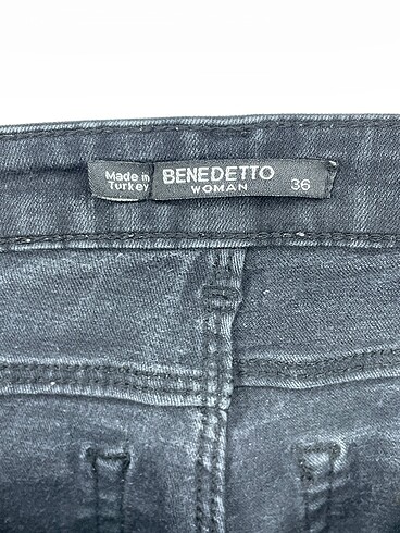 36 Beden siyah Renk PreLoved Jean / Kot %70 İndirimli.