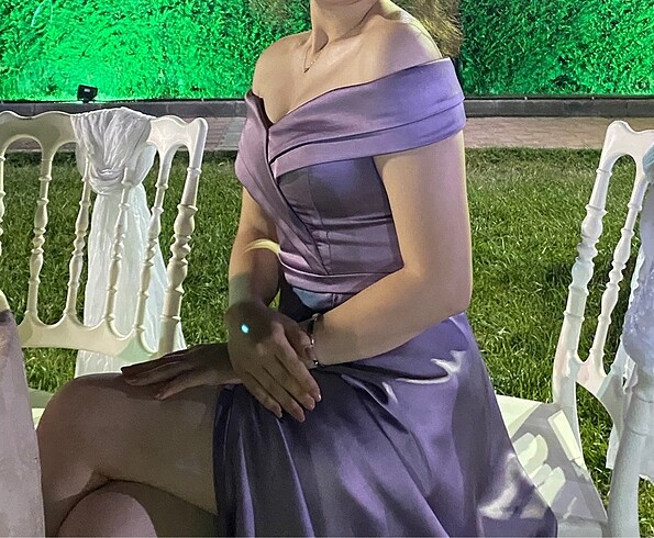 Alfabeta Mor abiye