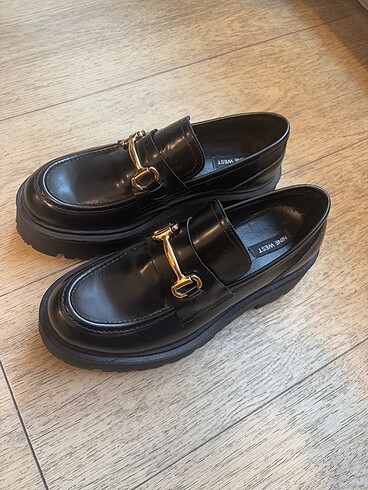 Nine West Platform loafer