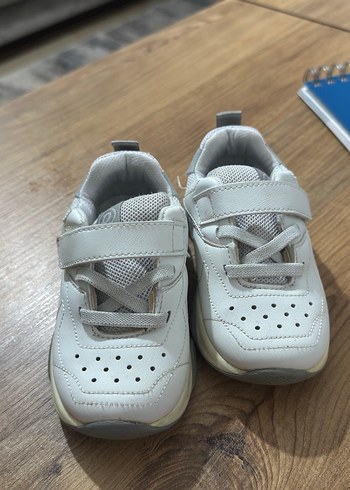23 Beden Bebek spor ayakkabı