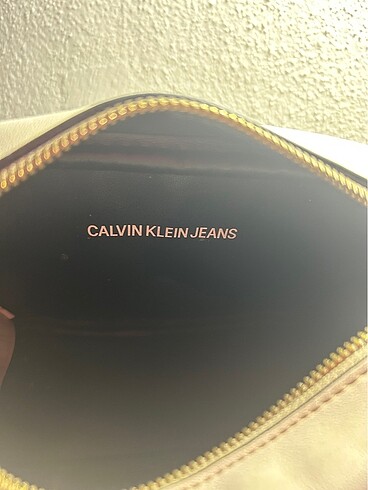  Beden beyaz Renk calvin klein askili canta