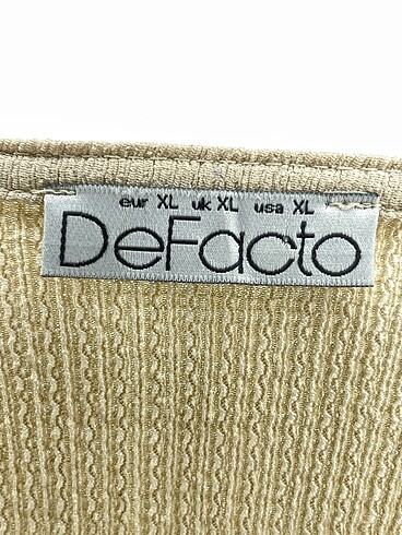 xl Beden ten rengi Renk Defacto Gömlek %70 İndirimli.