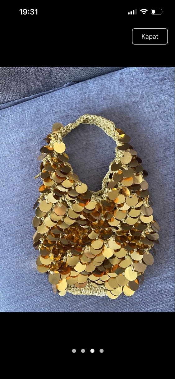 Altın Renkli Payetli Örgü Çanta - Görsel 2