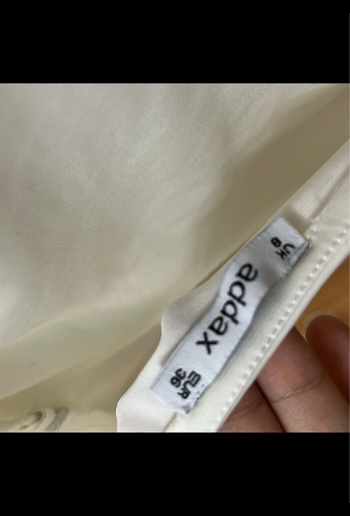 Beyaz sırt dekolteli Uzun Kollu Crop Top - Görsel 4