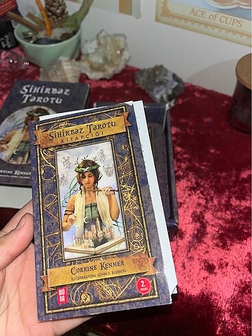  Beden Sihirbaz Tarot Destesi