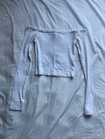 pull bear düşük omuz crop