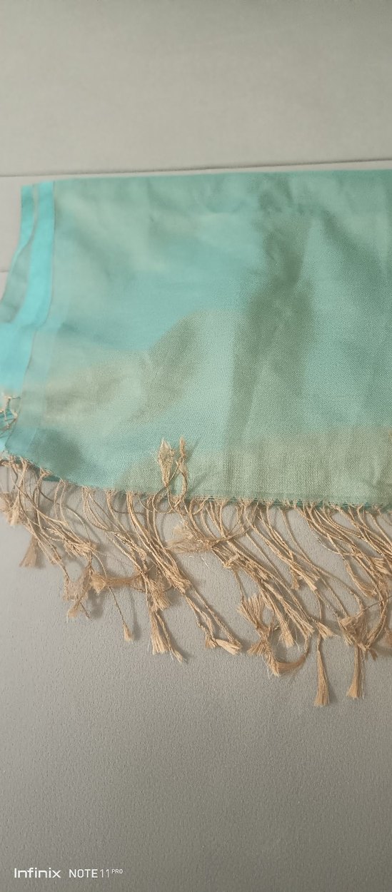 Püsküllü Turkuaz Kadın Saten Şal - Görsel 2