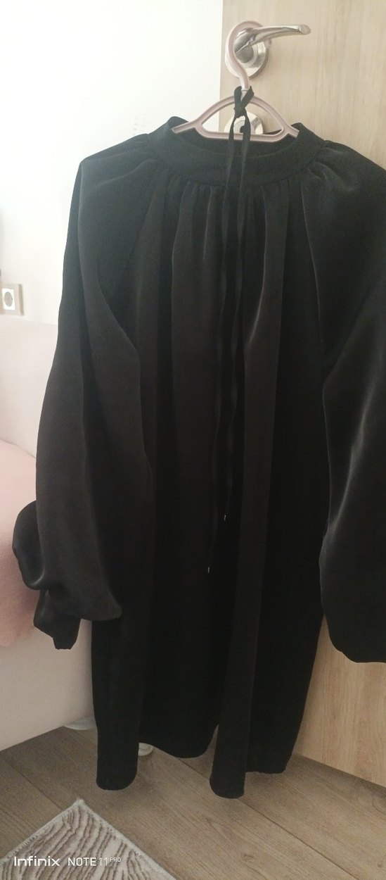 siyah renkte sık parlak kumaş tunuk - Görsel 4