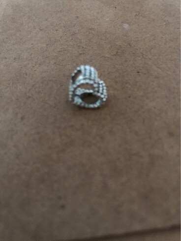  Beden Kalpli charm