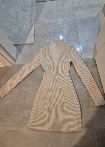 Bej Yünlü Yüksek Yakalı Triko Elbise - Görsel 3