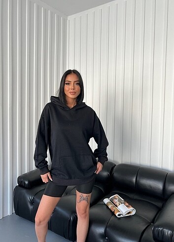 Siyah Oversize Kapüşonlu Sweatshirt