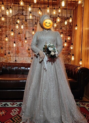 Nisan elbise