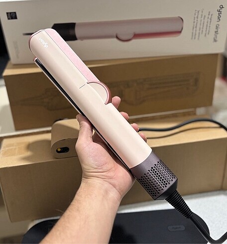 DYSON SAÇ DÜZLEŞTİRİCİ