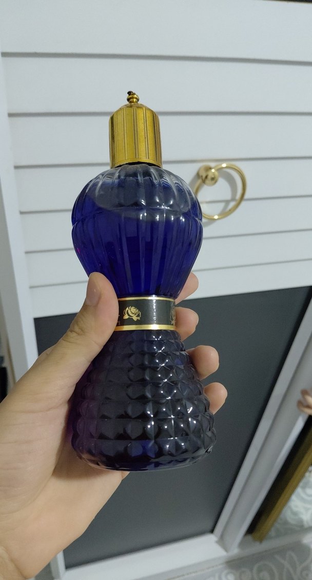 Siyah Kristal Tasarımlı kara gül kolonyası - Görsel 2