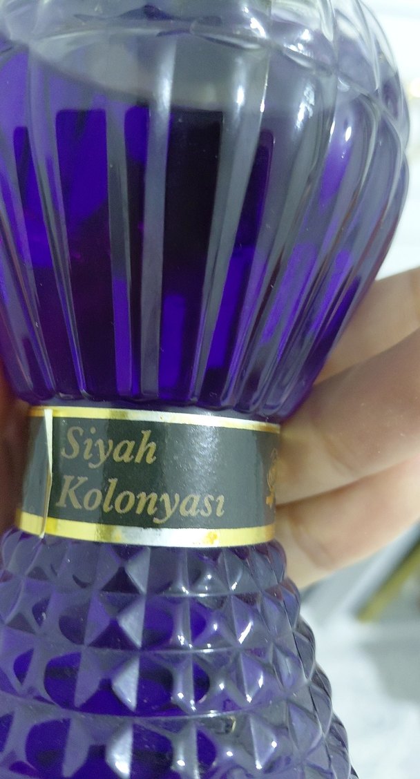 Siyah Kristal Tasarımlı kara gül kolonyası - Görsel 5